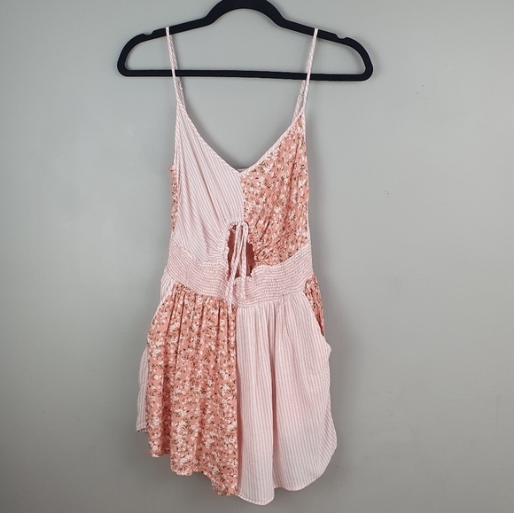 LUSH Romantic Flowy Romper Floral Striped Pink Women's Size S‎ - Picture 2 of 12
